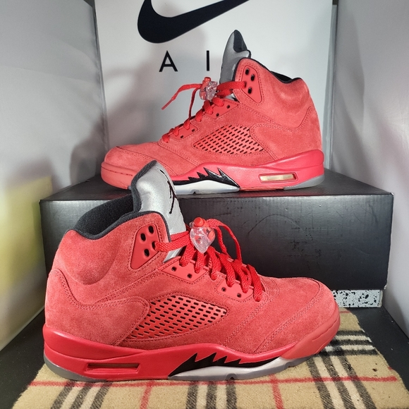 Size 8- Jordan 5 Retro Red Suede 136027 602 Clean Near Deadstock..Fits Men Size - Picture 9 of 16